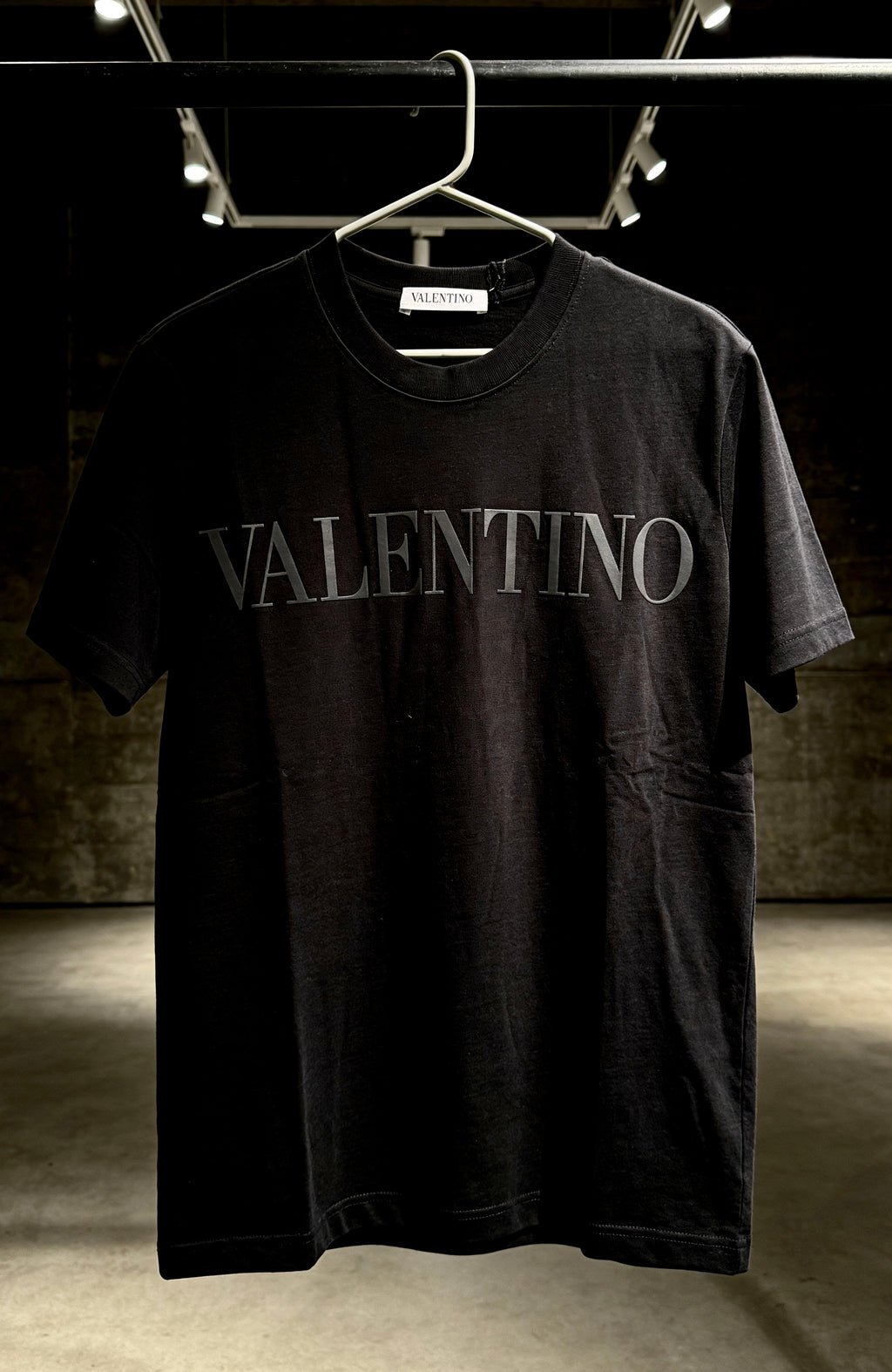 T-SHIRT VALENTINO