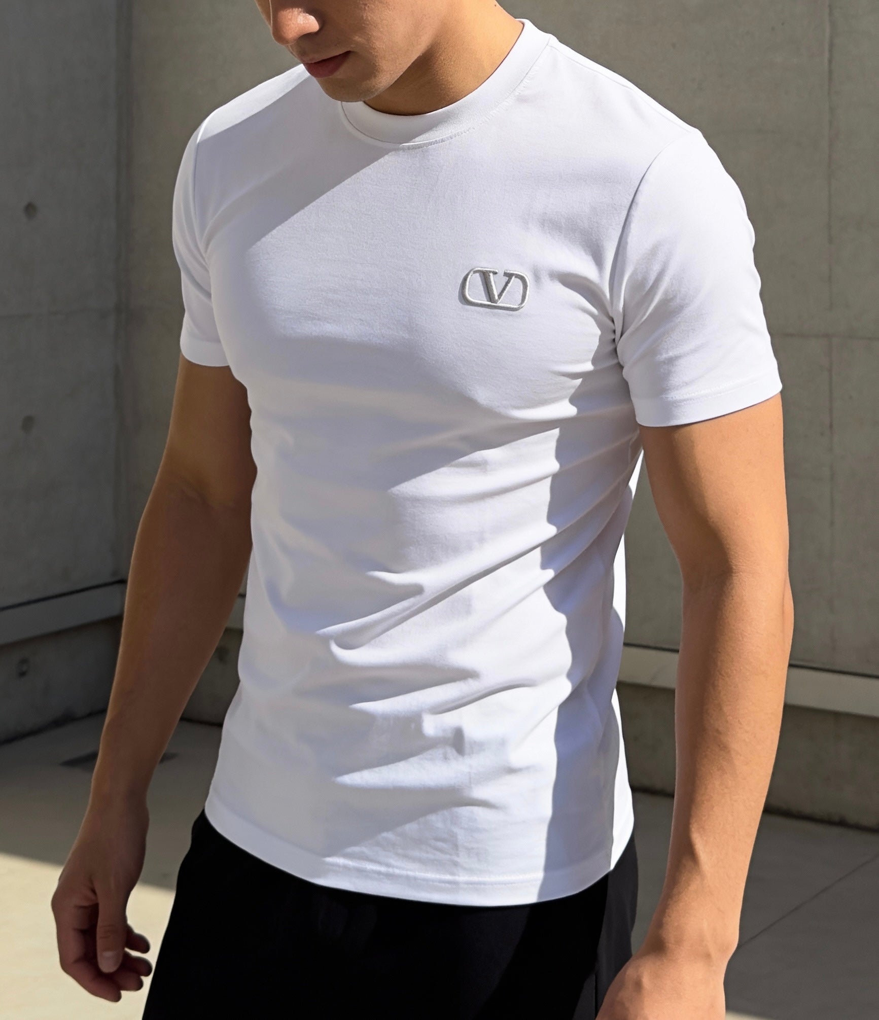 T-SHIRT VALENTINO CON LOGO BIANCA