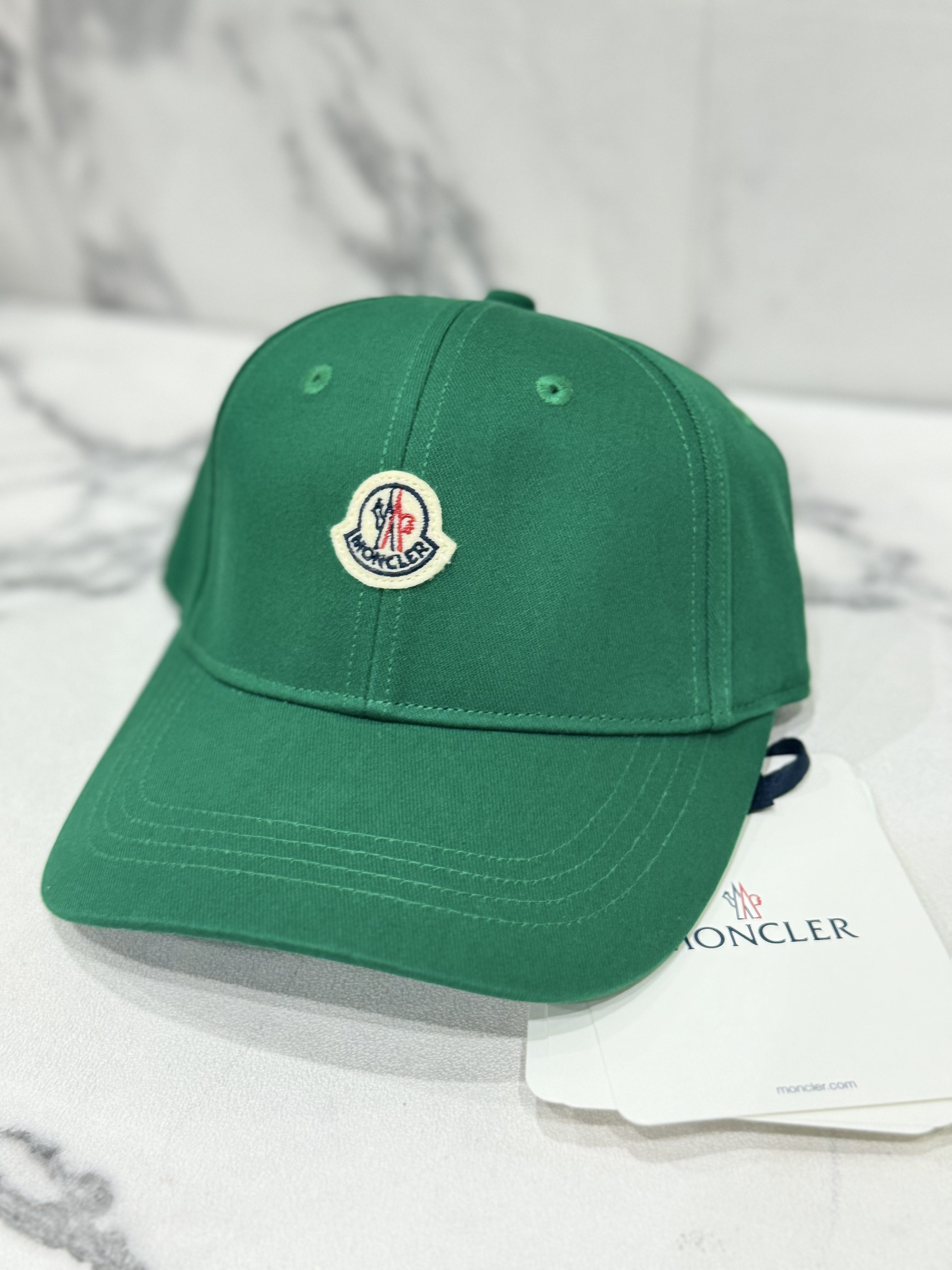 CAPPELLO MONCLER